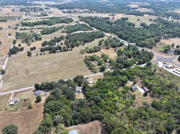 15584 Hammer RD, Neosho, MO 64850