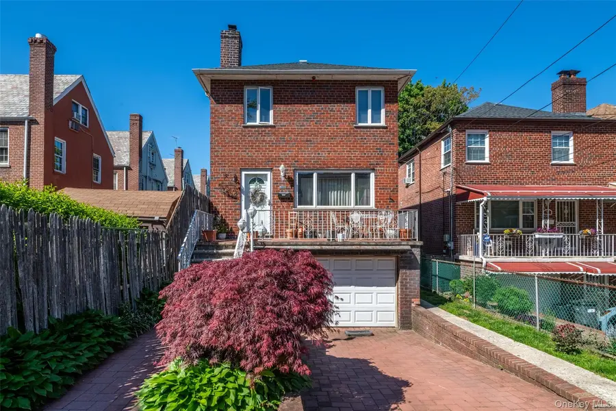 1515 Bantam PL, Bronx, NY 10469