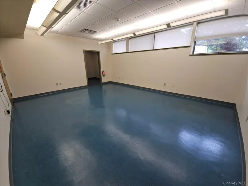20 West AVE, Chester, NY 10918