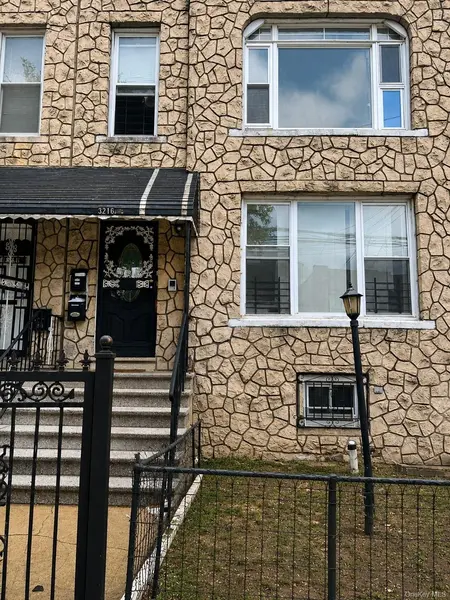 3216 Seymour AVE #2, Bronx, NY 10469