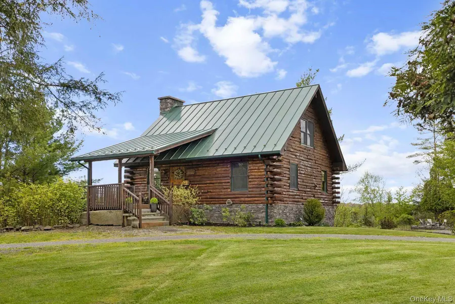 125 Stone RD, West Hurley, NY 12491
