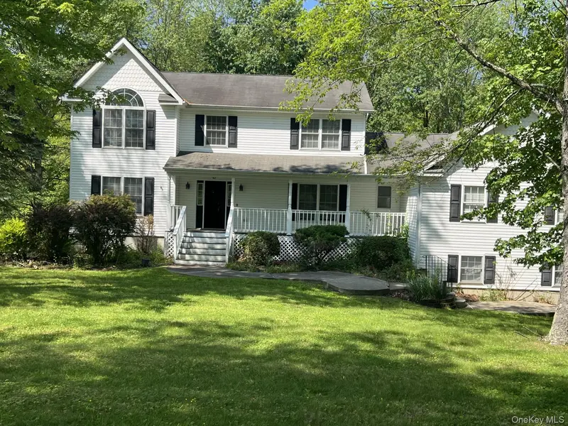 63 Station RD, Salisbury Mills, NY 12577