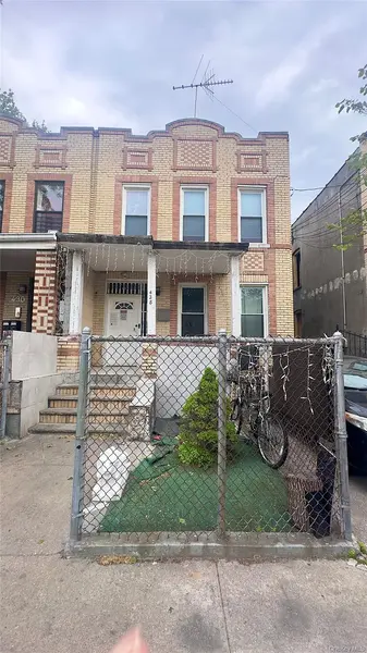 428 Newport ST, Brooklyn, NY 11207