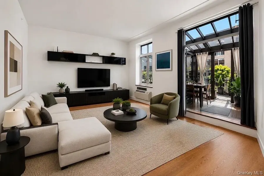 91 Grand AVE #4D, Brooklyn, NY 11205