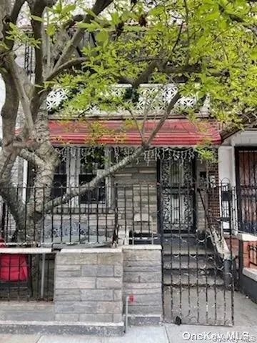 1214 Manor AVE, Bronx, NY 10472