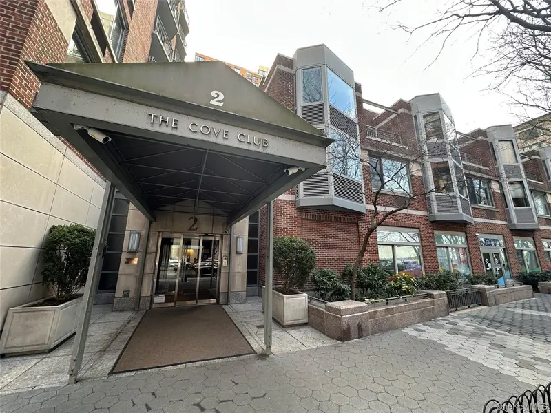 2 S End AVE #7V, New York (manhattan), NY 10280