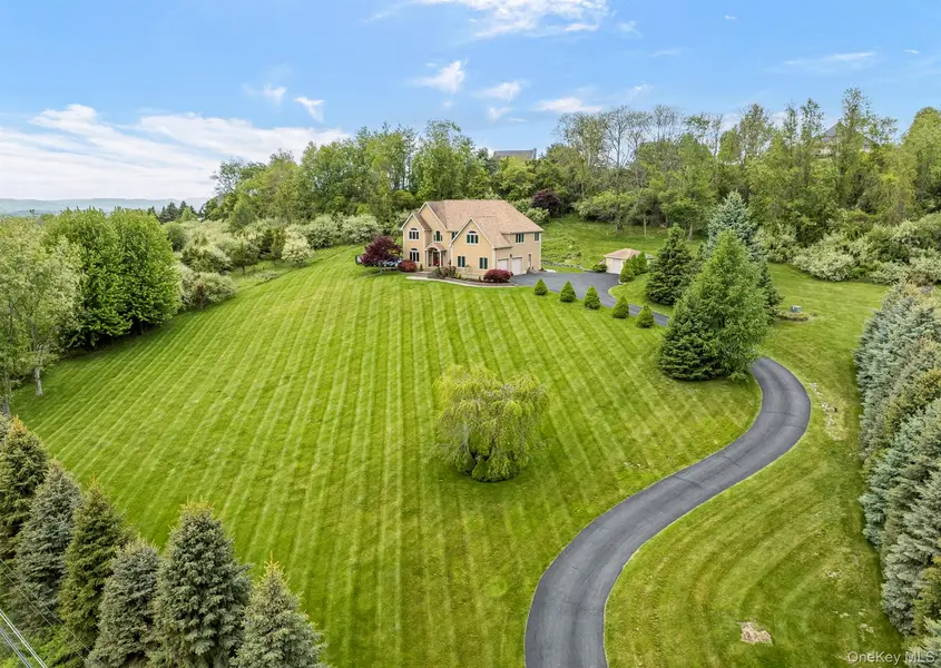 161 Pleasant Ridge RD, Poughquag, NY 12570