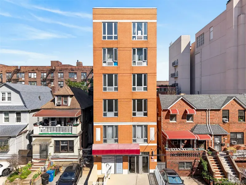 82-20 Britton AVE, Elmhurst, NY 11373