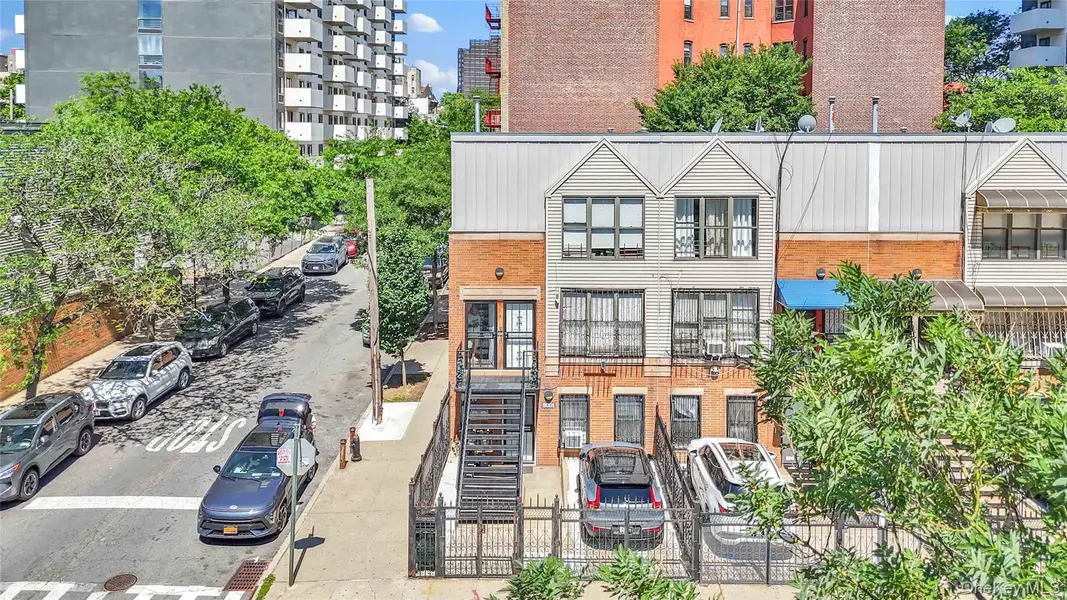 2001 Prospect AVE, Bronx, NY 10457