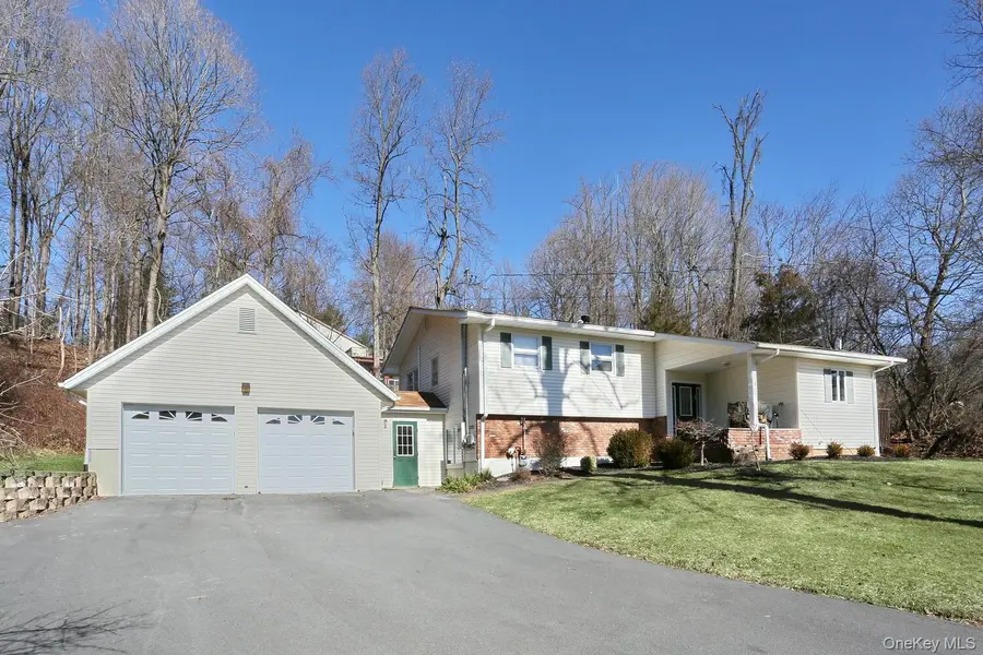 9 Charlotte DR, Spring Valley, NY 10977
