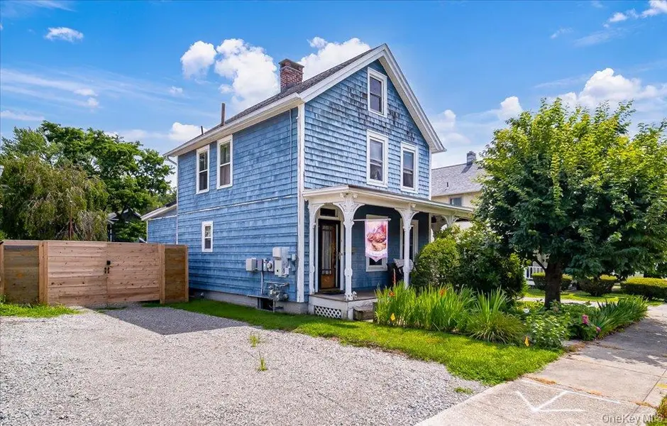 5 Maple ST, Beacon, NY 12508