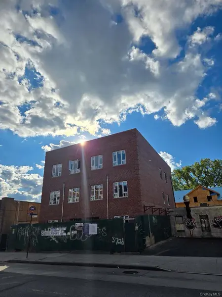 23-06 College point BLVD, College Point, NY 11356