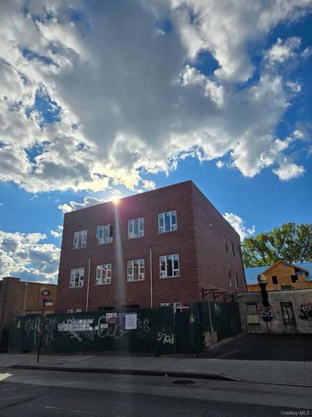 23-06 College point BLVD, College Point, NY 11356