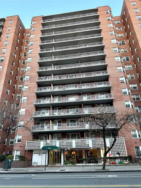 89-15 Parsons BLVD #9C, Jamaica, NY 11432