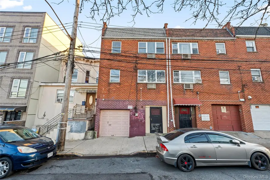 94-44 45th AVE, Elmhurst, NY 11373