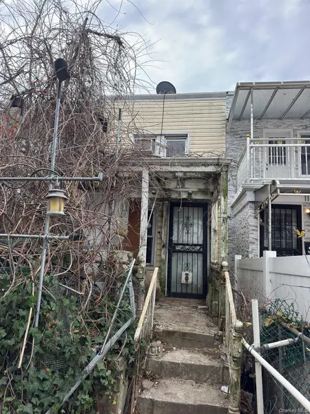 11842 155th ST, Baisley Park, NY 11434