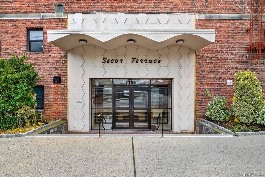 1122 Yonkers Avenue #6F, Yonkers, NY 10704
