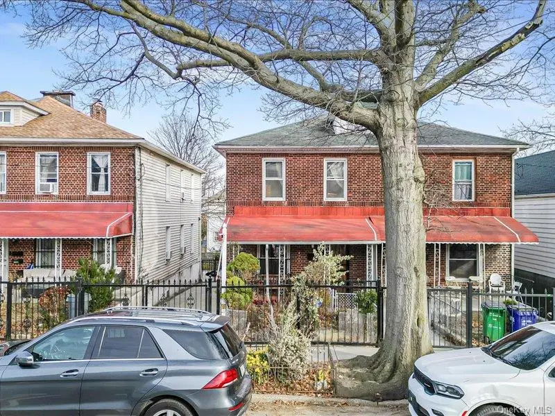 3330 Eastchester RD, Bronx, NY 10469