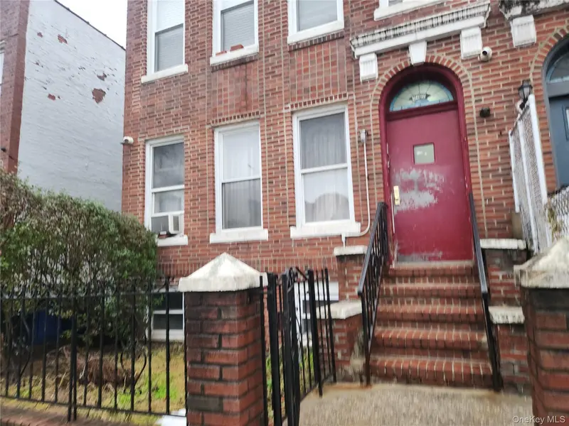 1102 Winthrop ST #4, Brooklyn, NY 11212