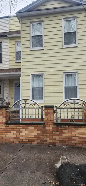 9844 Corona AVE, Corona, NY 11368