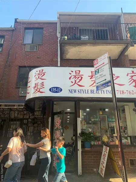 13512 37th AVE, Flushing, NY 11354
