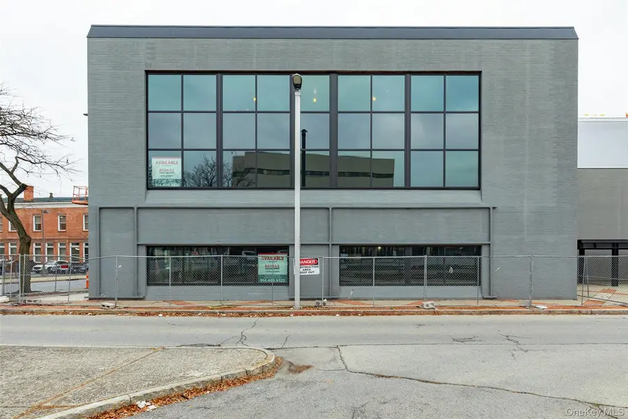 233-237 Main ST, Poughkeepsie, NY 12601
