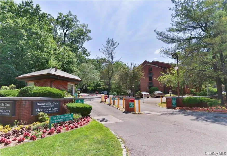 1332 Midland AVE #3F, Bronxville, NY 10708