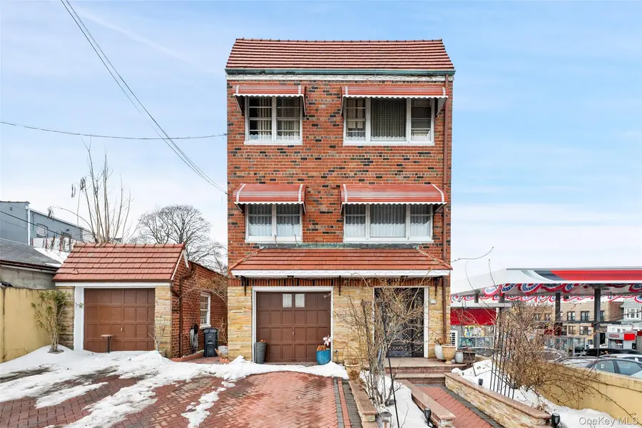 7714 Cypress Hills ST, Glendale, NY 11385