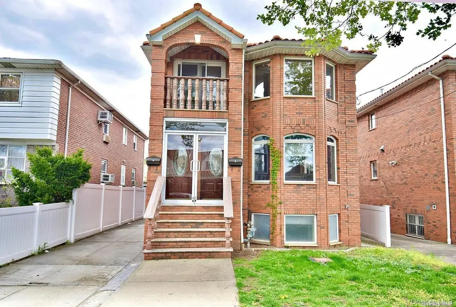 154-36 20th RD, Whitestone, NY 11357