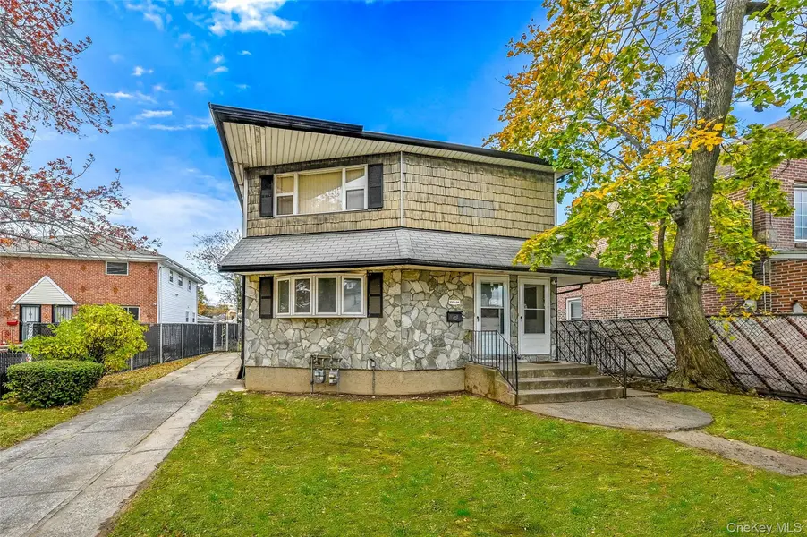 13214 Farmers BLVD, Saint Albans, NY 11434