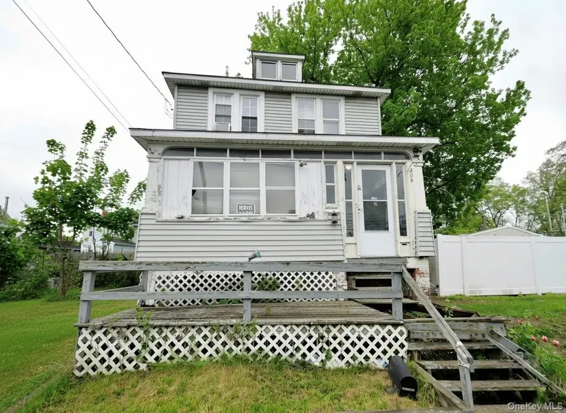 809 South ST, Newburgh, NY 12550