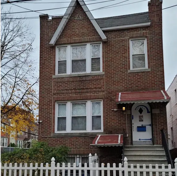 2025 Hobart AVE, Bronx, NY 10461