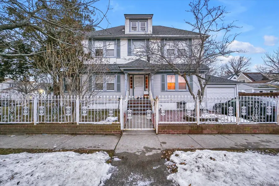 91-29 217th ST, Queens Village, NY 11428