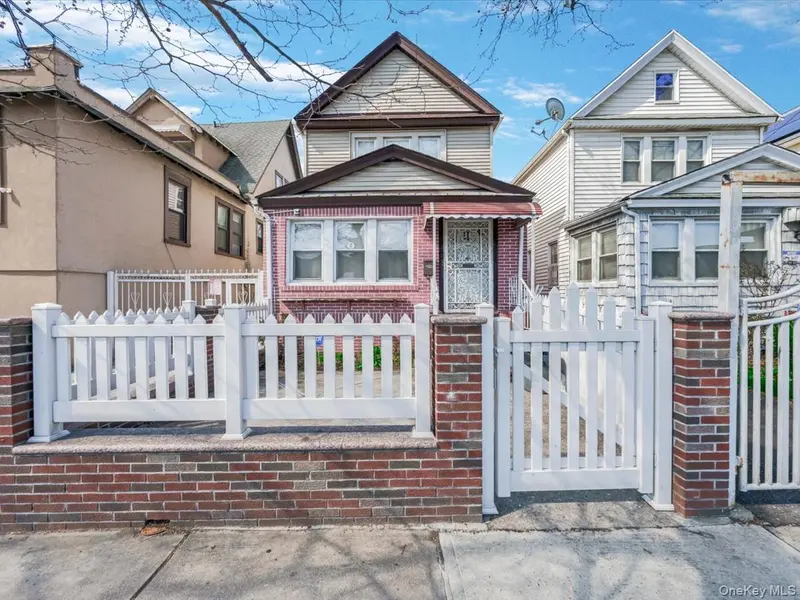 102-34 Van Wyck EXPY, Richmond Hill S., NY 11419