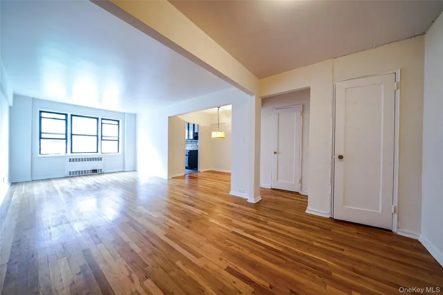 1 Fisher Drive #207, Mount Vernon, NY 10552