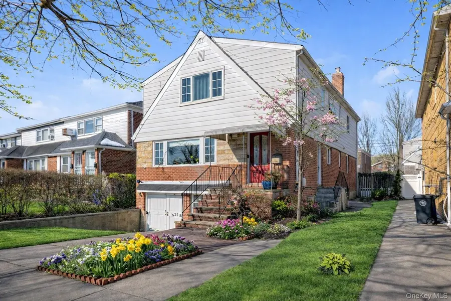 65-31 Fitchett ST, Rego Park, NY 11374