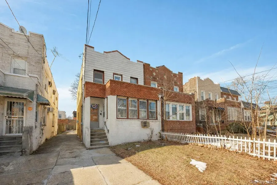 2335 Yates AVE, Bronx, NY 10469
