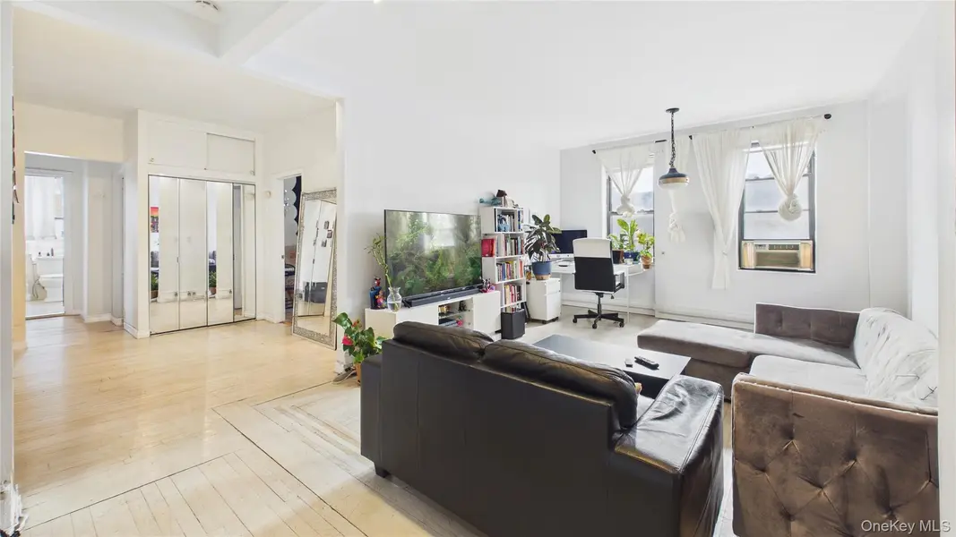 3564 89th ST #5C, Jackson Heights, NY 11372