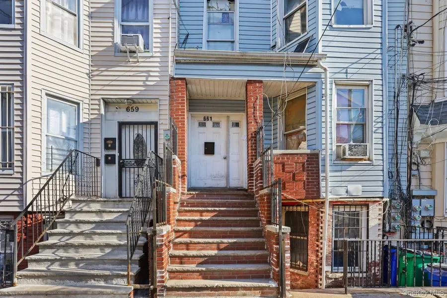 661 Jefferson PL, Bronx, NY 10456