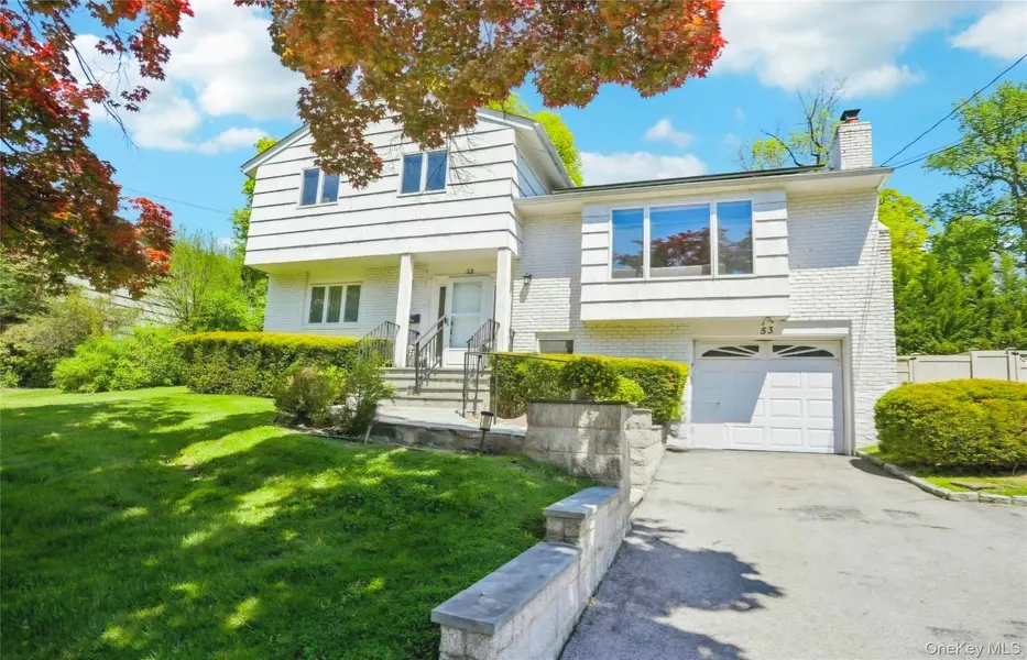 53 Shepherds DR, Scarsdale, NY 10583