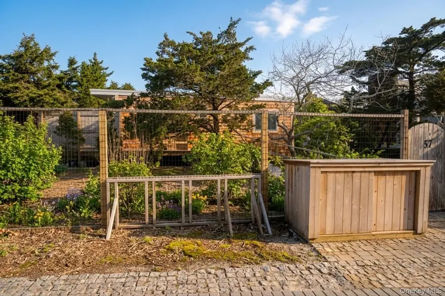 57 Juniper AVE, Seaview, NY 11770