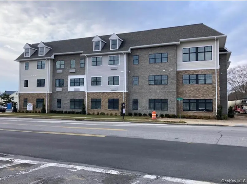 116 Waverly AVE #7, Patchogue, NY 11772