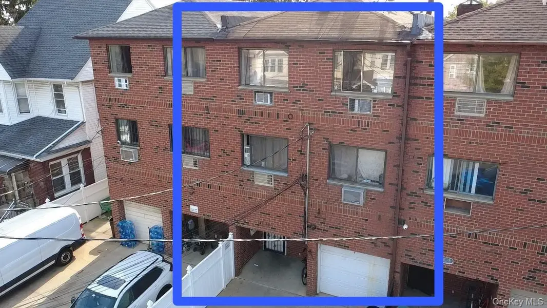 9440 121st ST, Richmond Hill S., NY 11419