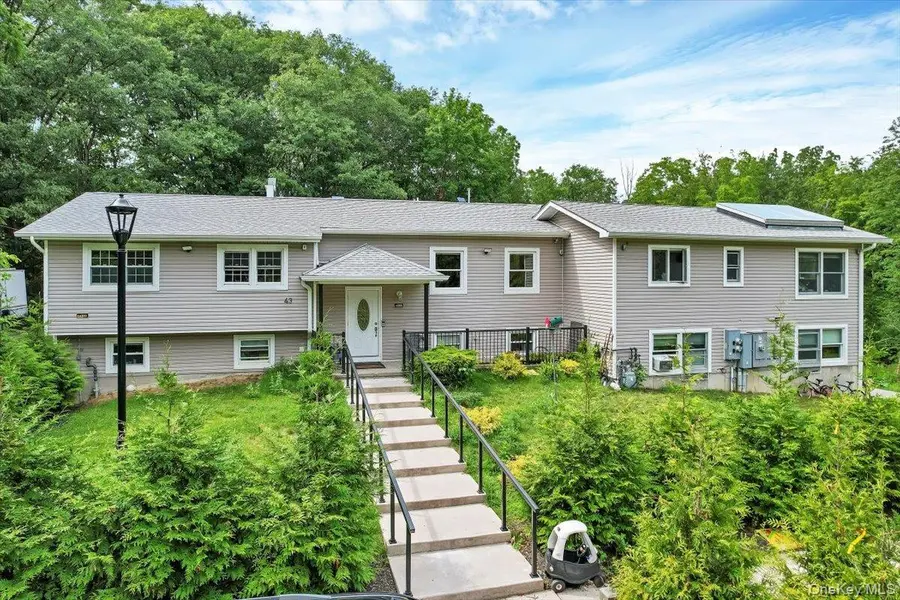 43 Freeland ST, Monroe, NY 10950
