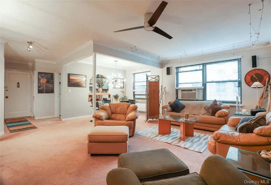 35 Rockledge RD #2A, Hartsdale, NY 10530