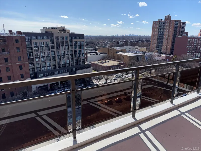 70-20 108 ST #14N, Forest Hills, NY 11375