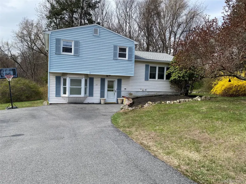 43 Duelk AVE, Monroe, NY 10950