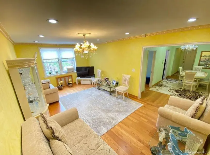 6361 99th Street #D4, Rego Park, NY 11374