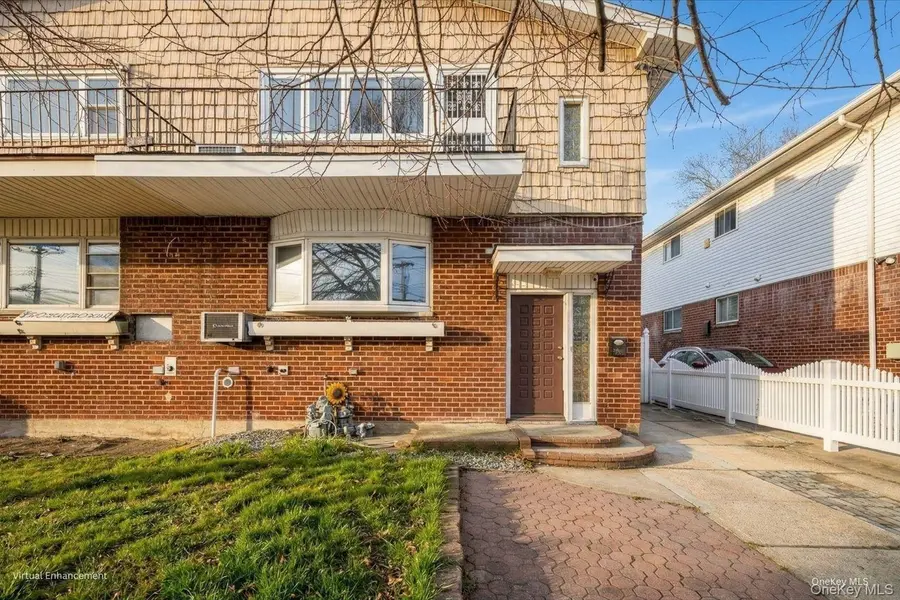 7918 149th AVE, Howard Beach, NY 11414