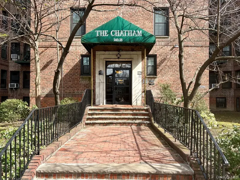 14018 Burden CRES #410, Jamaica, NY 11435